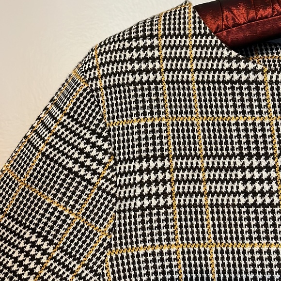 Sfera Collection Top - Picture 4 of 6